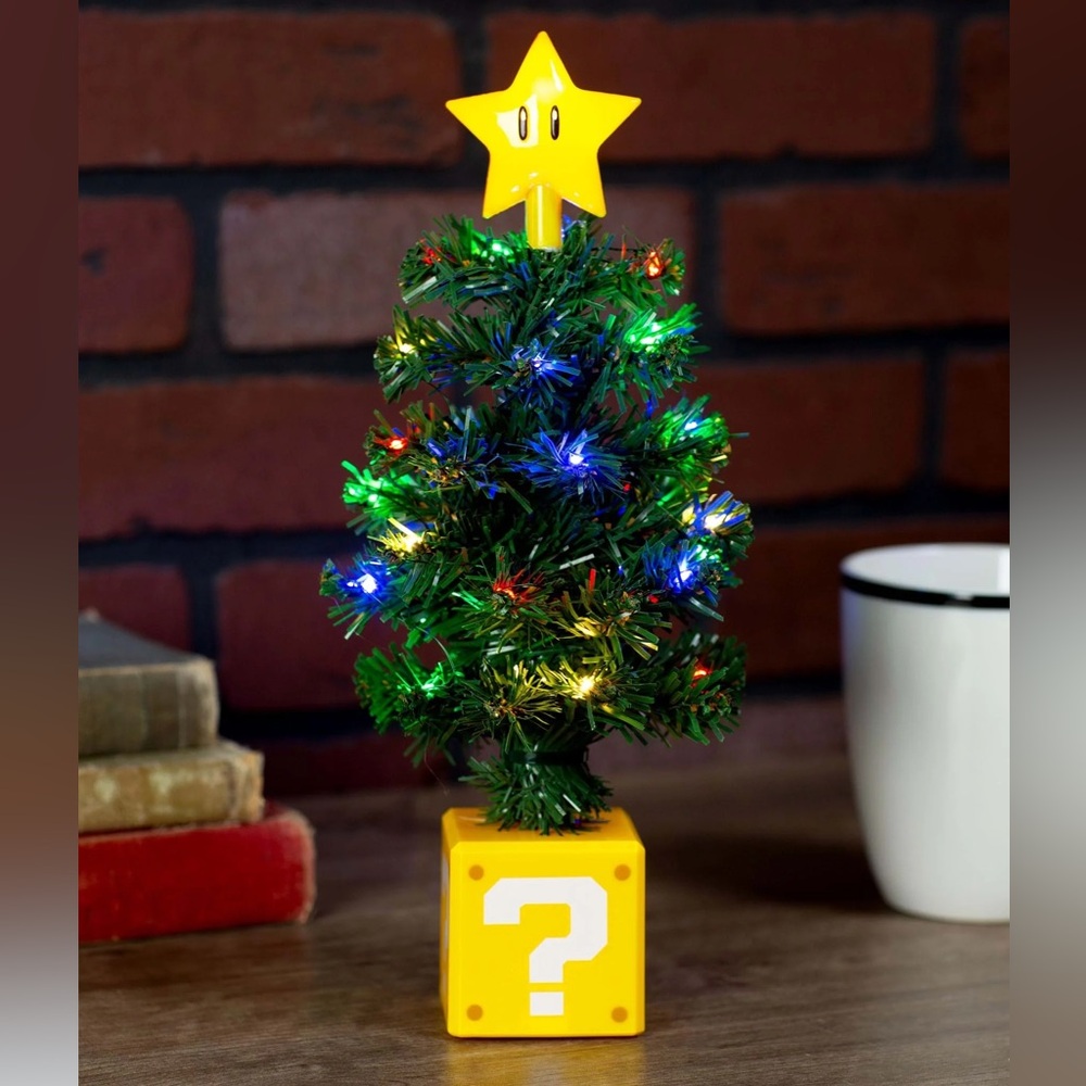 Super Mario Bros Super Star LED Light-Up USB Desktop Block Christmas Tree